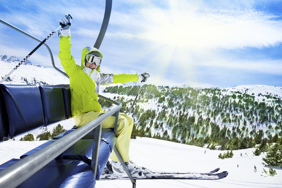 Essential Moves To Get In Skiing and Snowboarding Shape