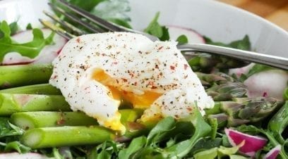 Poached Egg and Asparagus Salad