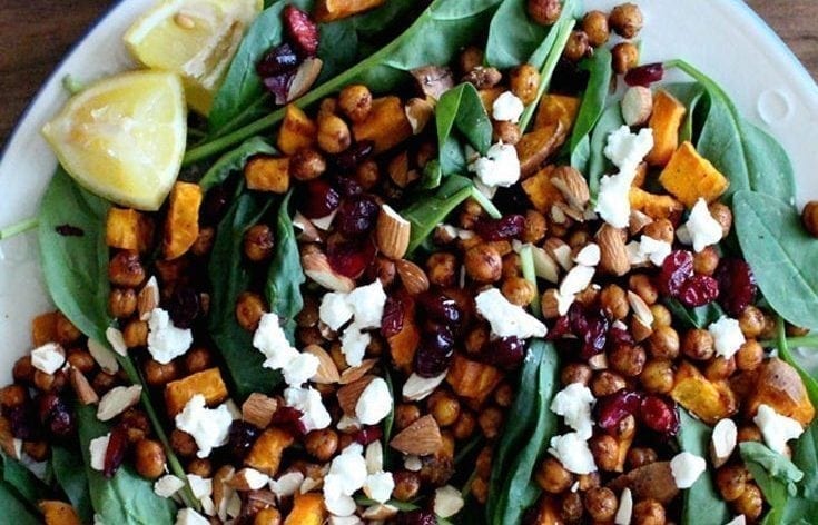 5 Simple Ways to Add Crunch (Not Empty Carbs) To Your Salad