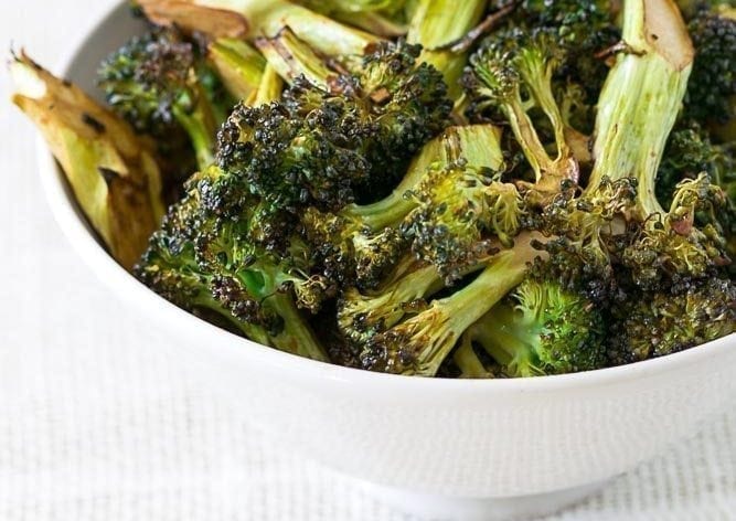 Simple Garlic Roasted Broccoli