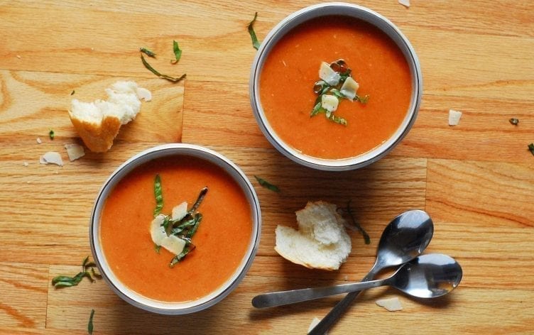 14 Hearty Soups Under 355 Calories You’ll Want to Sip On