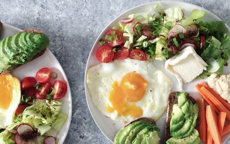 6 Healthy Eating Tricks Registered Dietitians Use to Stay on Track All Day Long