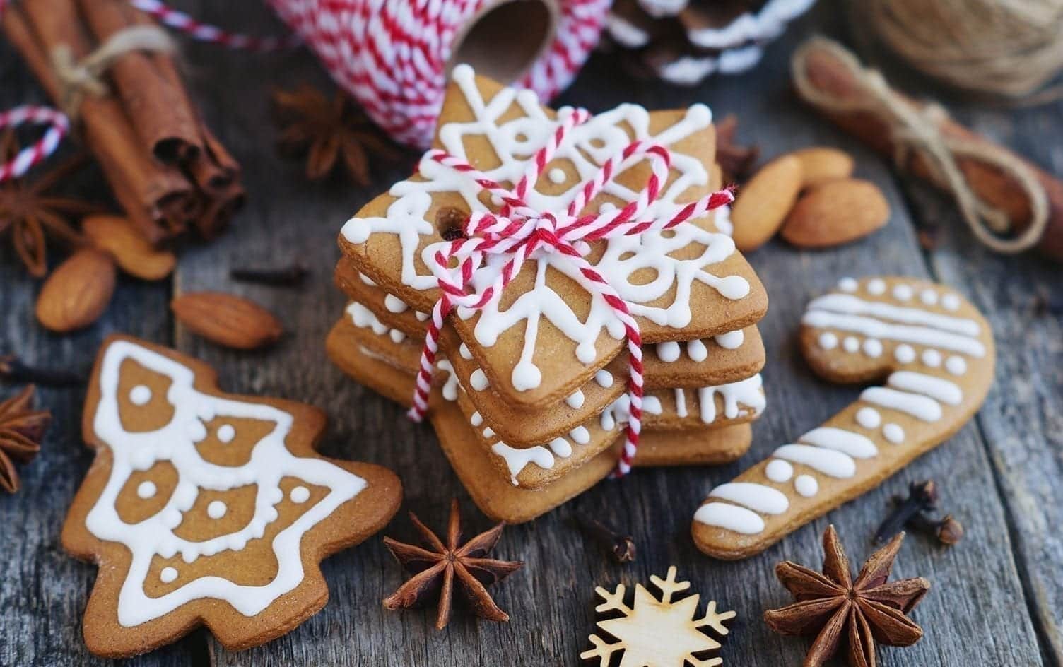 10 Healthier Holiday Cookie Recipes Under 135 Calories