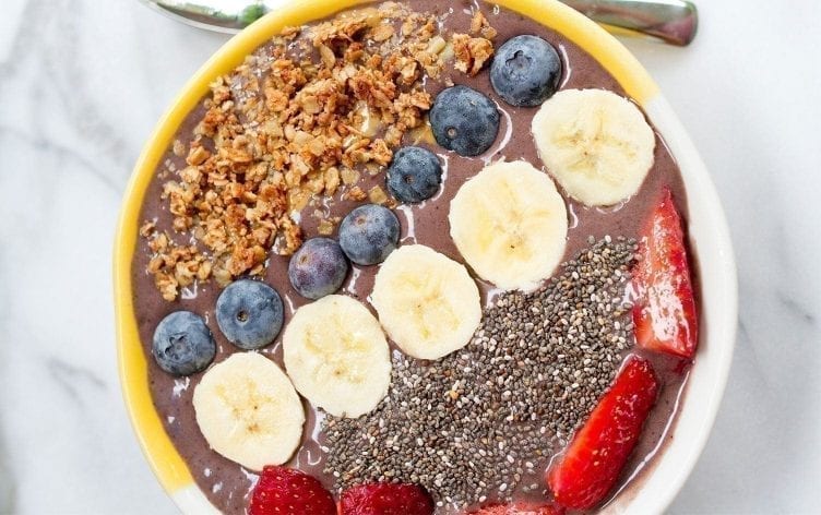 Ultimate Berry Banana Smoothie Bowl