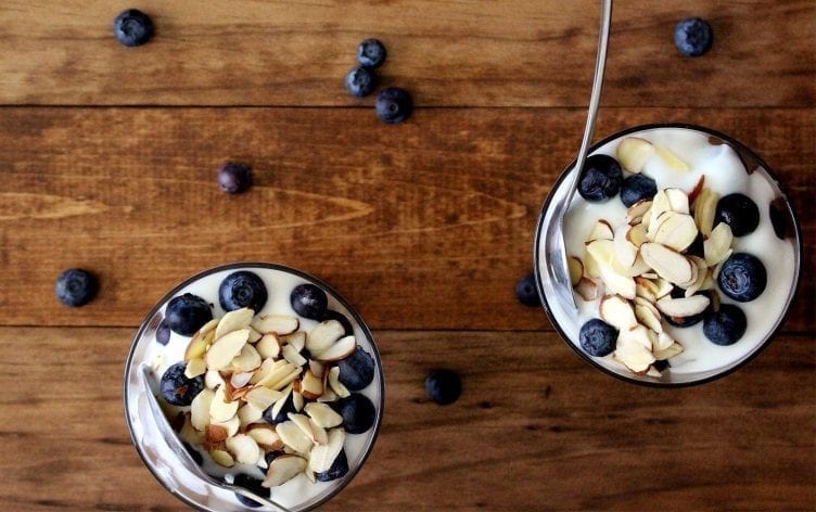 8 Make-Ahead Summer Breakfasts Under 300 Calories