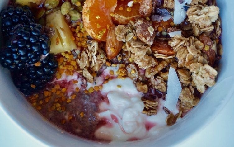The Perfect Formula for Smoothie Breakfast Bowls