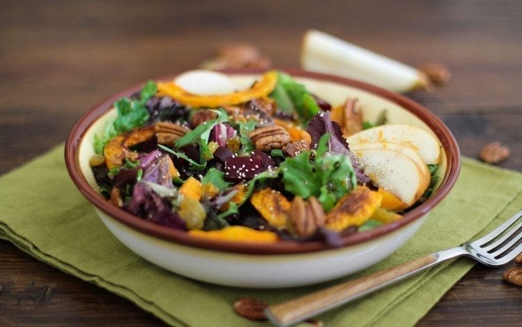 5 Fall-Inspired Salads Under 400 Calories