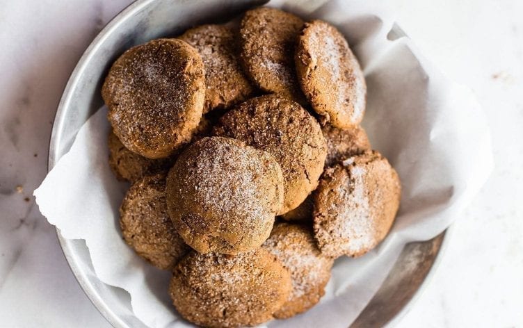 5 Guilt-Free Holiday Cookies Under 200 Calories
