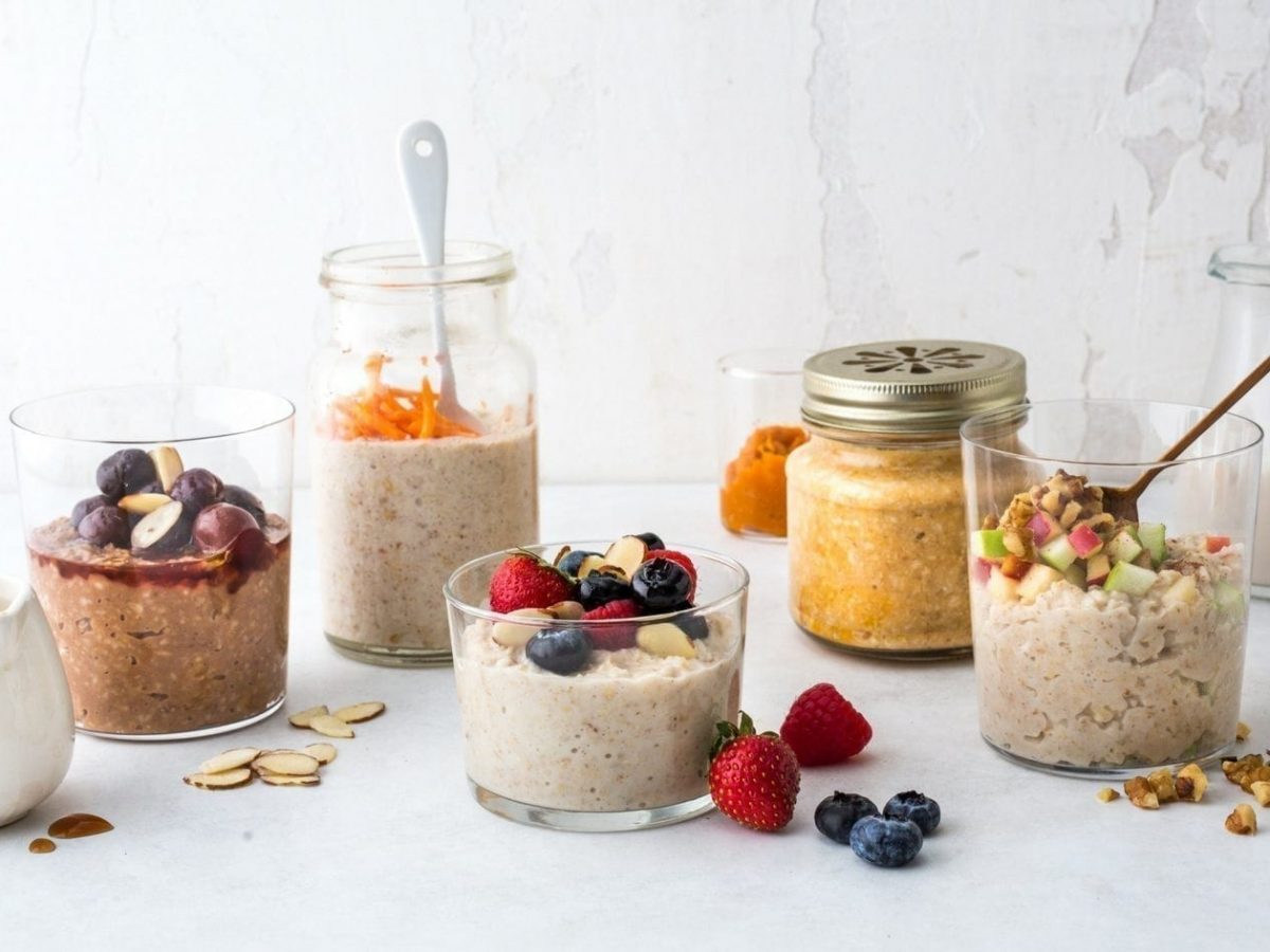https://blog.myfitnesspal.com/wp-content/uploads/2018/05/How-Overnight-Oats-Changed-My-Life-or-at-Least-My-Mornings-1200x900.jpg