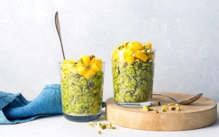 Green Smoothie Overnight Oats