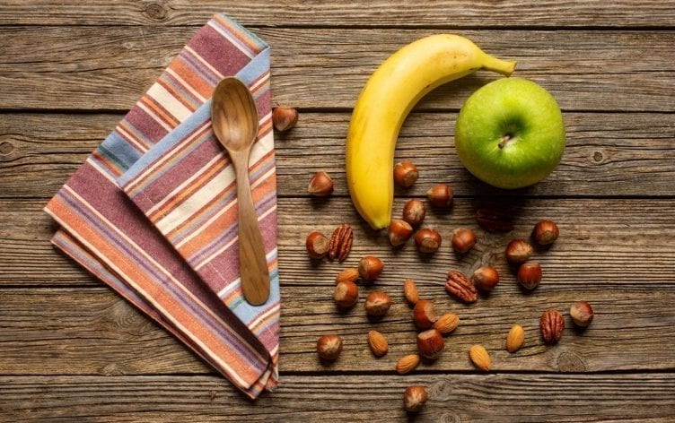 11 Ideal Bedtime Snacks For Athletes