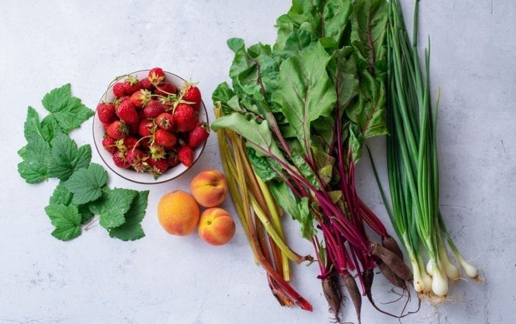10 Budget-Friendly Spring Foods to Add to Your Plate